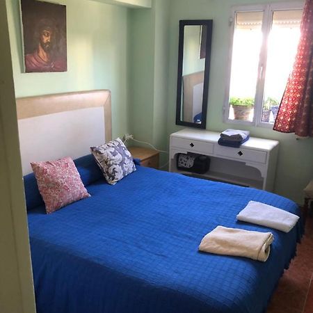 Apartmán Bonitas Habitacions En Piso Compartido Casa Antonio Sevilla Exteriér fotografie