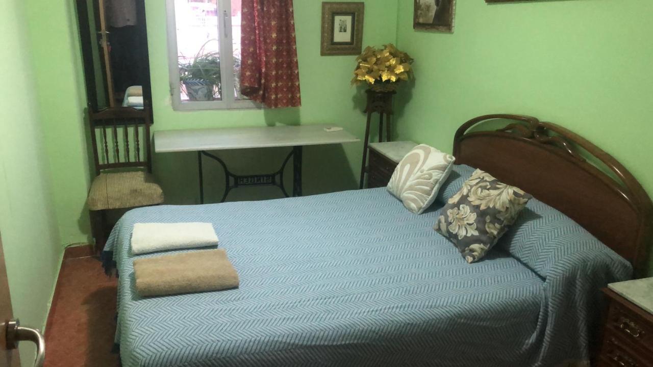 Apartmán Bonitas Habitacions En Piso Compartido Casa Antonio Sevilla Exteriér fotografie