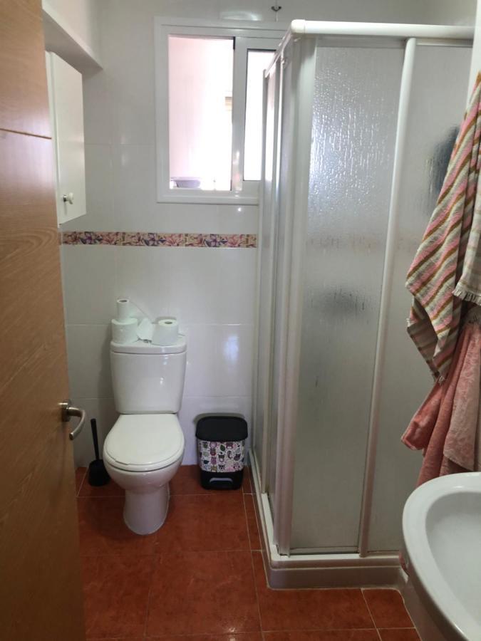 Apartmán Bonitas Habitacions En Piso Compartido Casa Antonio Sevilla Exteriér fotografie
